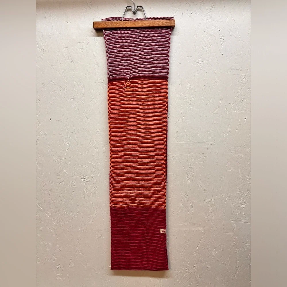 The North Face multicoloured knit infinity scarf - Picture 2 of 9